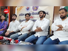 DU  में एक कोर्स, एक फीस... DUSU चुनाव से पहले ABVP का बड़ा दांव, इन छात्रों की फीस होगी माफ