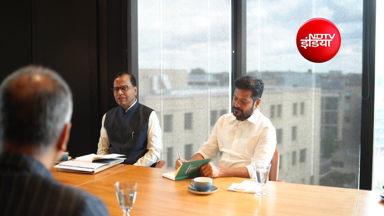 जेडी वेंस और जोहरान ममदानी से मुलाकात के कारण अटका रेवंत रेड्डी का US दौरा; UK गए फिर अमेरिका पर रोक क्यों?