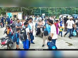 19 अगस्त को स्कूल बंद रहेंगे या खुलेंगे? भारी बारिश के बीच छात्रों और अभिभावकों के लिए जरूरी अपडेट