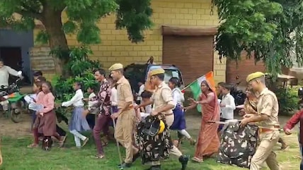 In Uttar Pradesh's Hamirpur, Gen Alpha Protests For A Road To School