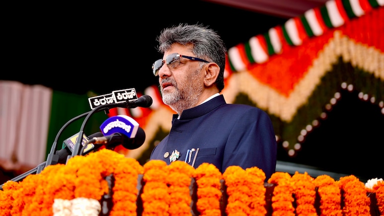 Only 2 Paras Of Vande Mataram to Be Sung: Karnataka Order Sets Stage For Row