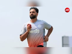'बेंगलुरु जाने की जरूरत नहीं,' एयरपोर्ट पर थे आकिब नबी, तभी आया टीम इंडिया से फोन