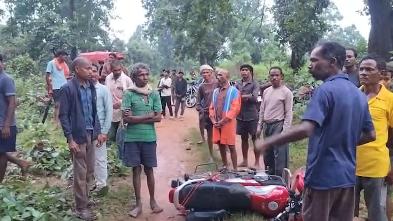 पत्नी के जाने पर पड़ोसी से बदला लेने पहुंचा पति, बीच-बचाव करने आया ग्रामीण मारा गया, एक घायल&nbsp;