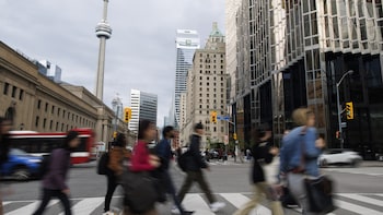 Canada's PSP Is Said To Mull $1.5 Billion Sale Of Roads In India