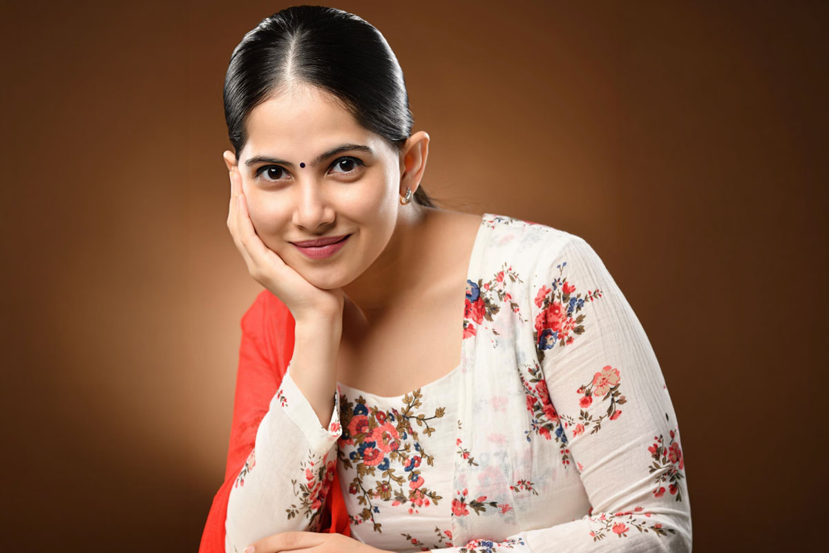 Jaya Kishori Explains Why Letting Go Of The 'Mask' Leads To Real Happiness And Connection