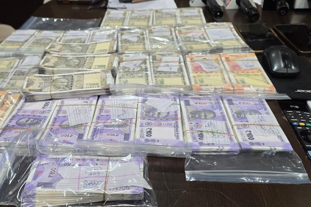 प्रिंटर से छापे 12.50 लाख के नकली नोट, मार्केट में चलाने की थी कोशिश; कबीरधाम पुलिस ने धरे तीन आरोपी