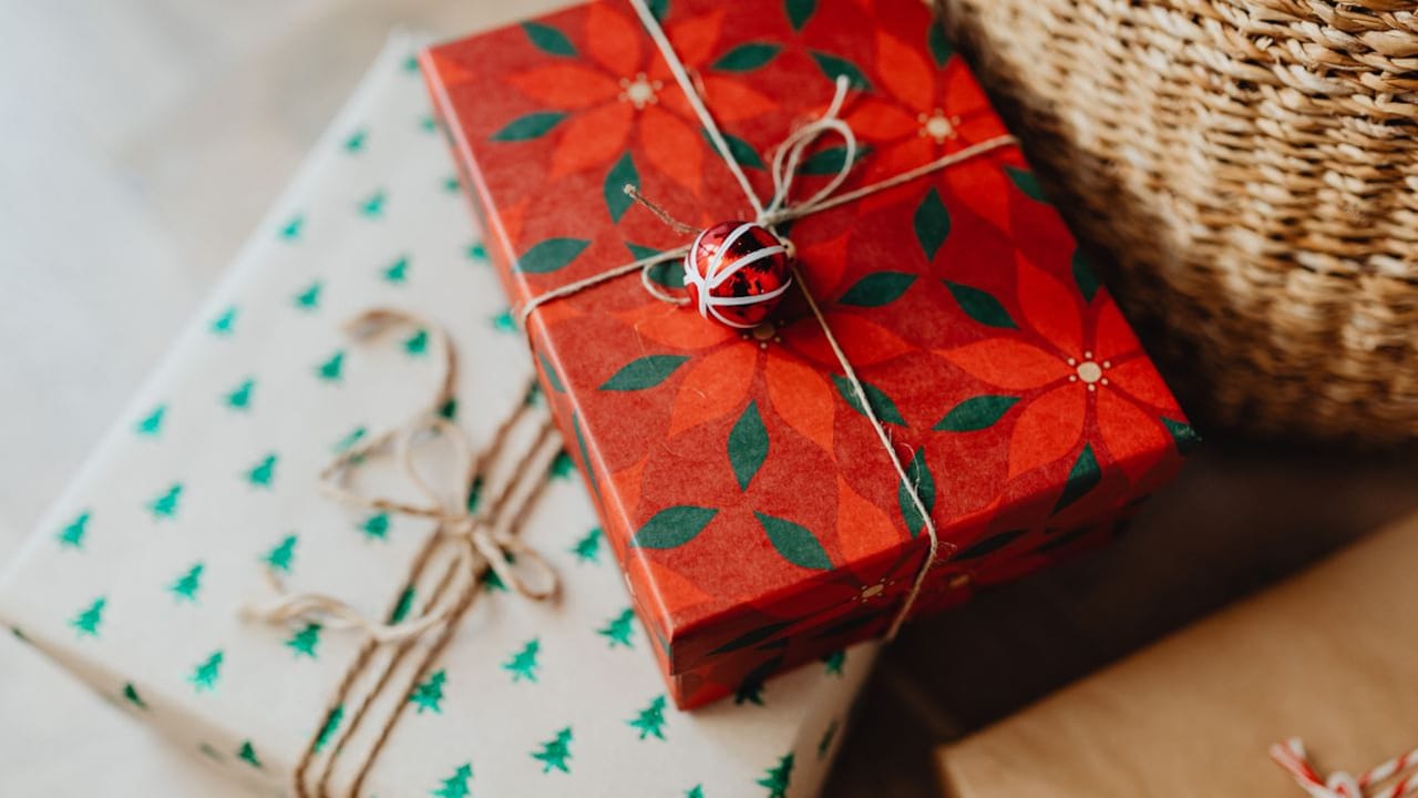 Choosing The Right Gift For Sister This Raksha Bandhan Choosing The Right Gift For Sister This Raksha Bandhan