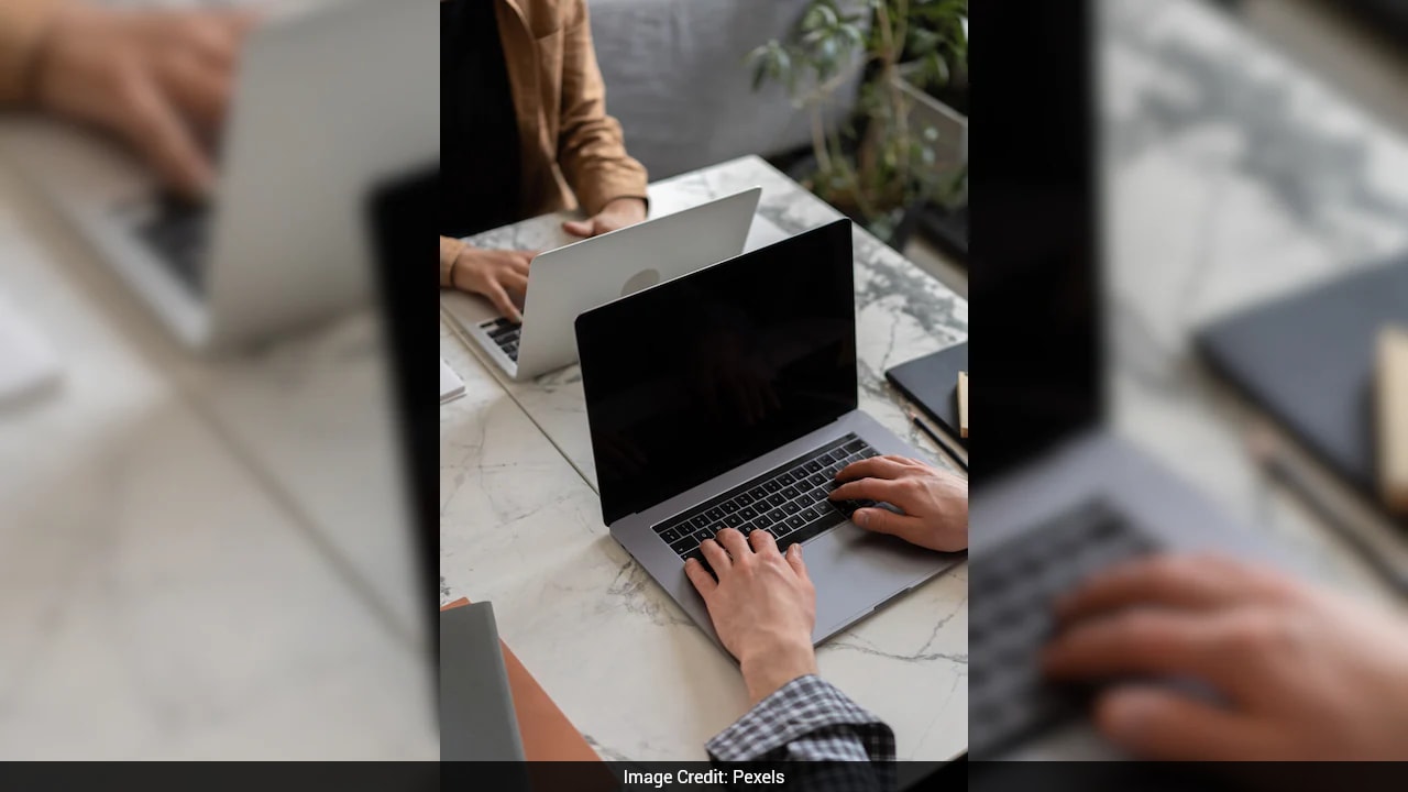 27-Year-Old Earning Rs 23 Lakh Plans Early Retirement At 35, Sparks Debate