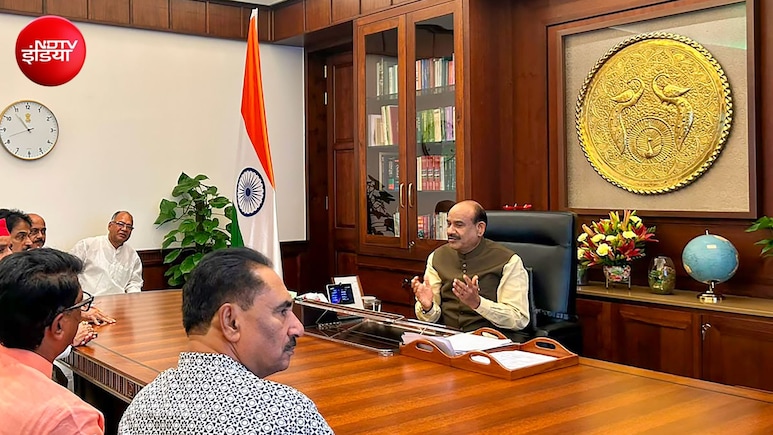 लोकसभा स्पीकर की चाय पार्टी के बायकॉट में भी विपक्ष दोफाड़, DMK ने दिया गच्चा
