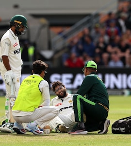 Pakistan Star Faked Injury To Not Bat Against England Despite Team In Danger? Report Says He Is Repeat Offender
