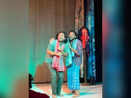 गांवों में नुक्&zwj;कड़ से मायानगरी के राष्&zwj;ट्रीय मंच तक... युवा रंगकर्मी ने ऐसे बढ़ाया अंबिकापुर का मान