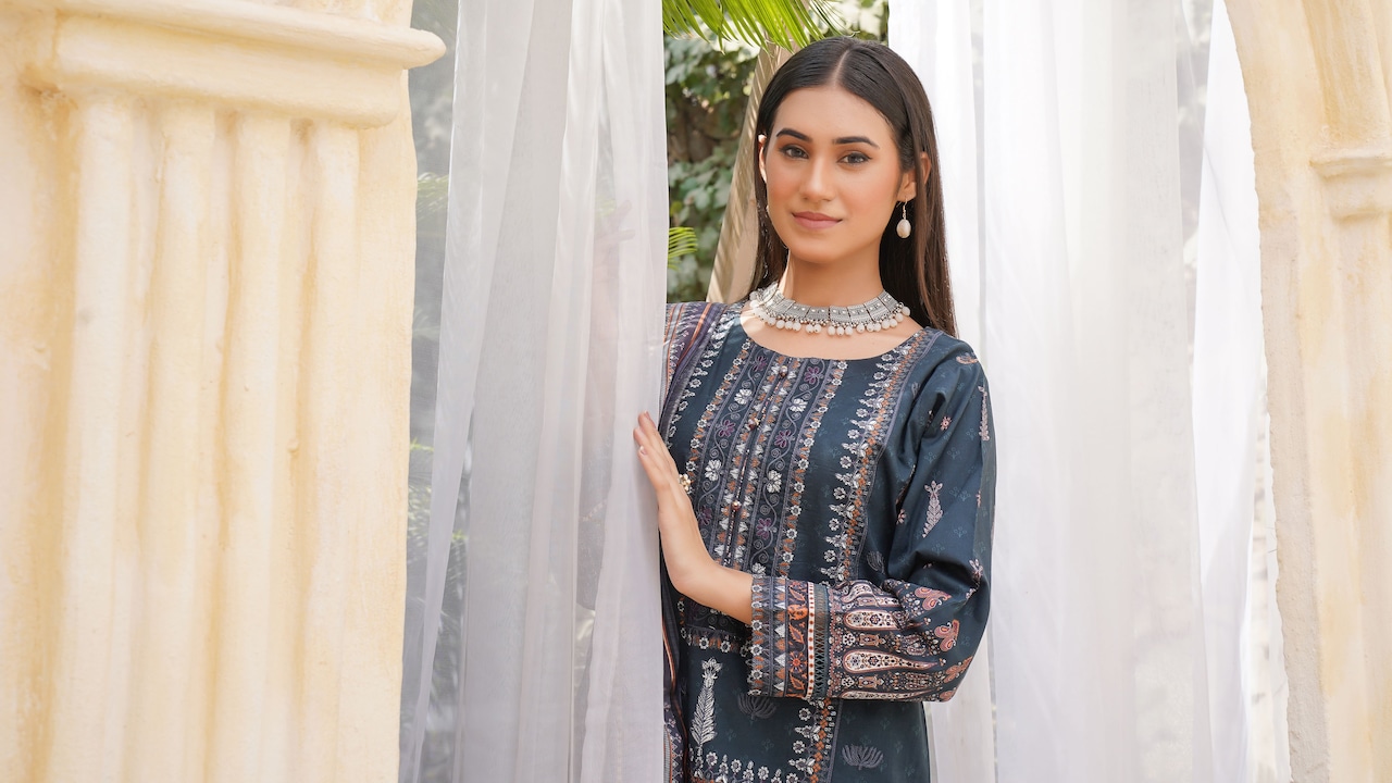 7 Cotton Kurtas For Women To Wear On Long Workdays