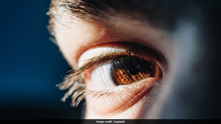 आंखों में बैठ आंख को ही खाता है ये पैरासाइट, शख्स ने बाली में की यह एक गलती और अब अंधे होने का डर