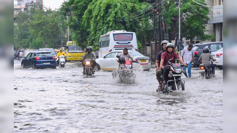 MP Weather Update: अगले 5 दिन तक जारी रहेगी बारिश, IMD ने जारी किया अलर्ट; जानें अपने शहर का हाल