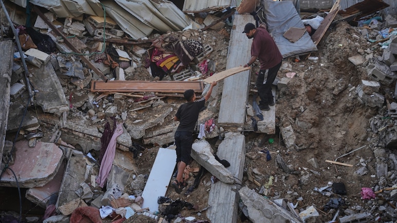 Gaza Children Warned To Stop Flying Kites After Israel Threatens 'Powerful' Action