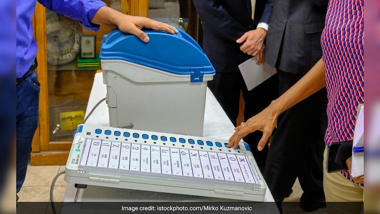 Gujarat Bypoll Result: BJP's Satendrabhai Patel Leading By Over 27,400+ Votes In Manjalpur