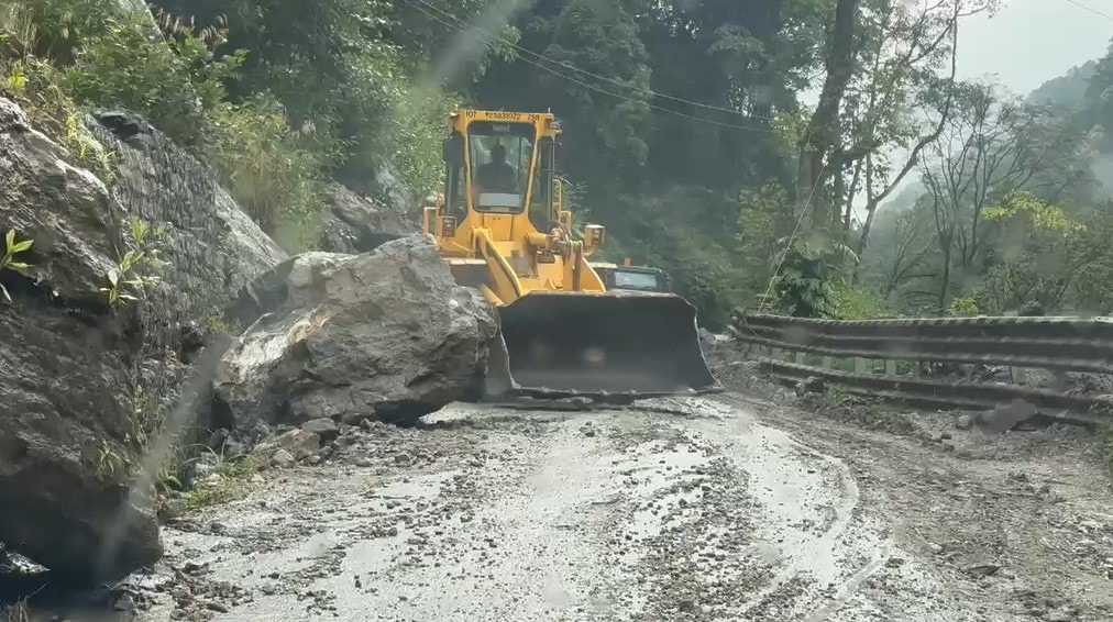 The work continued despite the monsoon and other challenges