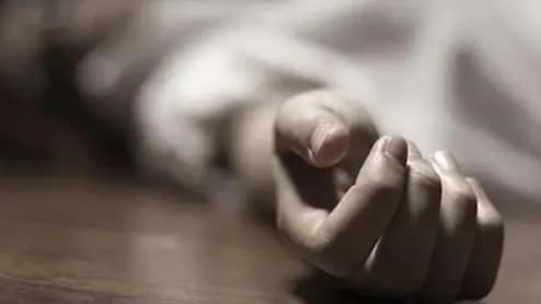 चुप्पी नहीं, संवेदनशील बातचीत जरूरी! आत्महत्या रोकथाम पर बदलें अपना नजरिया