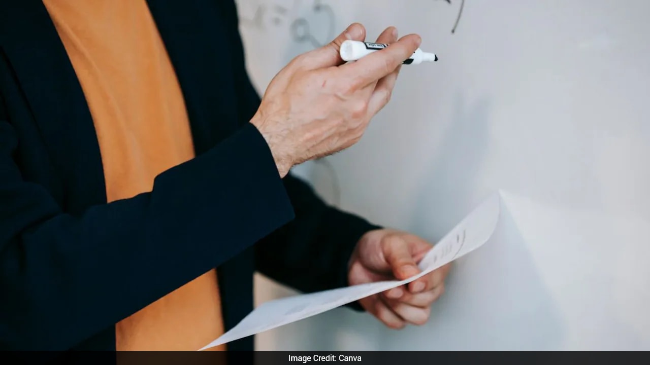 Karnataka Announces 900 General Kannada Teacher Posts: District-Wise Notifications Released