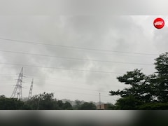 दिल्ली-NCR में भारी बारिश का रेड अलर्ट, नोएडा में छा गया रात जैसा अंधेरा, भारी बरसात की संभावना