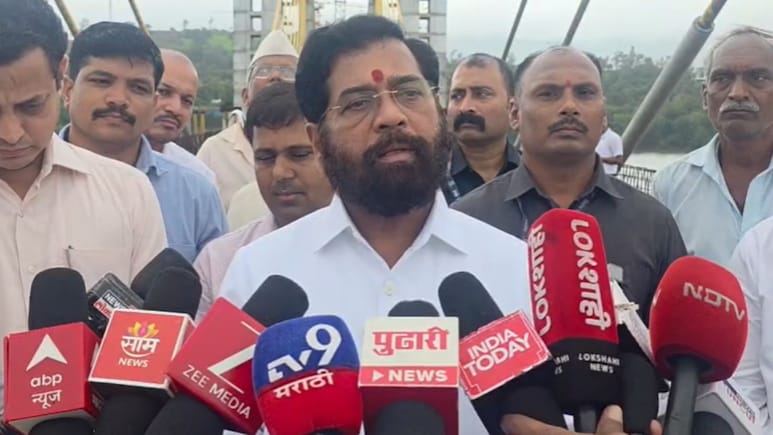 Politics: उपमुख्यमंत्री एकनाथ शिंदेंचं विरोधकांना जोरदार प्रत्युत्तर, म्हणाले, "शिवसेना कोणाची, याचं उत्तर.."