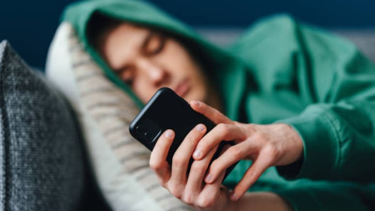 Bengaluru: 15-Year-Old Boy Attempts Suicide As Parents Oppose Marriage With Instagram Friend