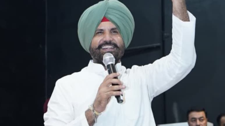 Raja Warring's Exit Triggers District-Level Ripples In Punjab Congress