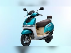 पहले से ज्यादा स्टोरेज और Type-C चार्जिंग! आ गई 145 KM रेंज वाली TVS iQube MillionR, जानें दाम