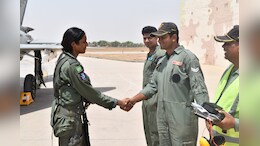 जहां कोई महिला फाइटर पायलट नहीं पहुंच पाई, वहां पहुंचीं बिहार की बेटी भावना कंठ; रच दिया नया इतिहास