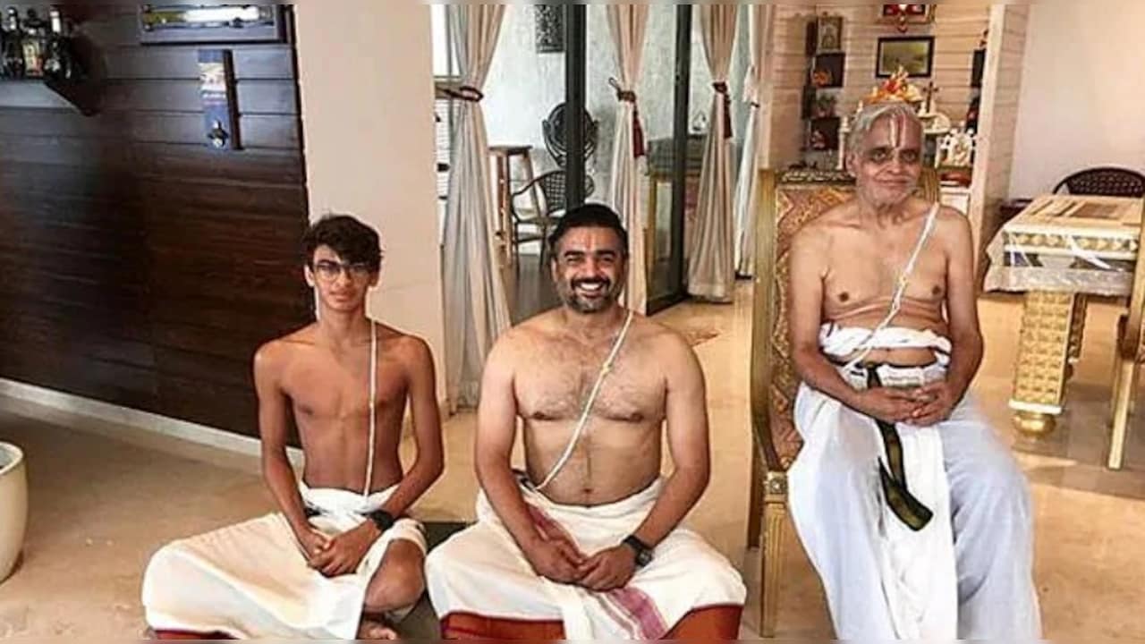 सलमान, शाहरुख नहीं, इस 56 साल के एक्टर की दीवानी हैं महिलाएं, सोशल मीडिया पर फ्लॉन्ट की बॉडी, नाराज पत्नी ने जमकर लगाई क्लास