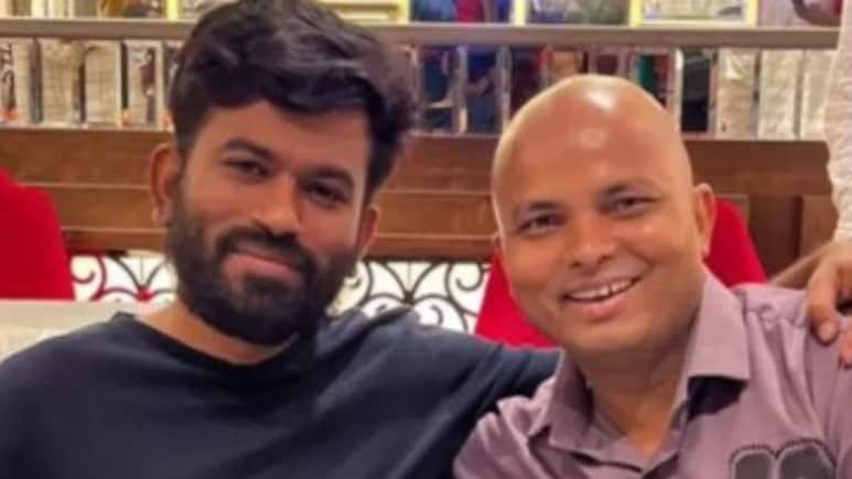 जिस वांछित अपराधी को ढूंढ रही थी पुलिस, वो अभिजीत दीपके के साथ मंच पर बैठा रहा