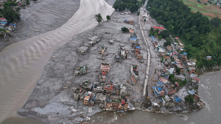 Nepal Flood: Toll Nears 800; 2,500 Still Missing; Rising Water Level In Bhotekoshi Renews Fears