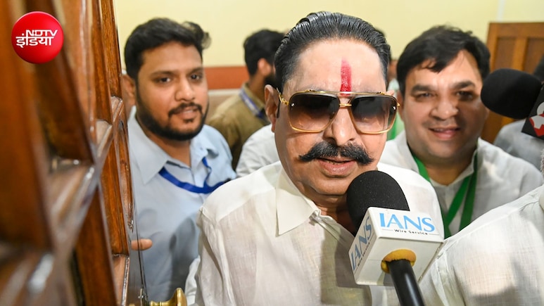 'छात्रों को पीटकर सरकार गलत कर रही...', पटना प्रोटेस्ट पर अनंत सिंह का बड़ा बयान