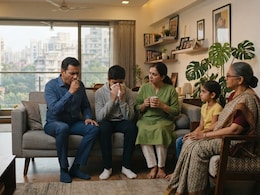 H1N1 Alert: Family Members Falling Sick One-By-One? How To Break The Chain