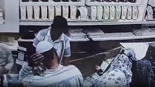 Burqa-Clad Gang, Mystery Hand, And Rs 2-Crore Jewellery Gone In Maharashtra