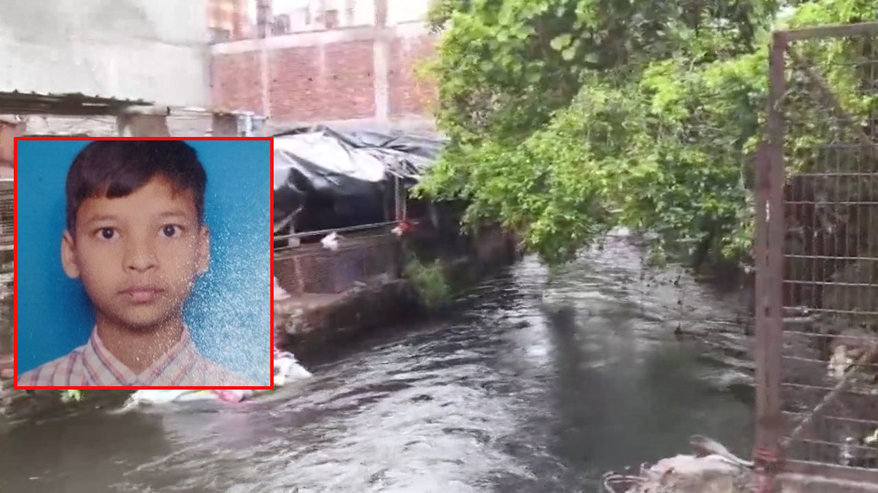 Chasing Kite, 15-Year-Old Boy Falls Into Open Drain In Delhi, Search Underway