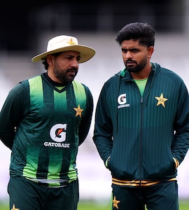 Pakistan Hit Panic Button: Squad Clear-Out And Coaching Change Unloading Ahead Of 3rd Test