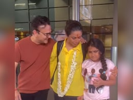Video: Manasi Parekh Breaks Down After Reunion With Husband, Daughter In Mumbai After Nepal Flood