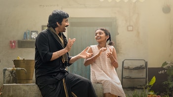 Irumudi Day 1 Advance Booking: Ravi Teja Starrer Sees Impressive Ticket Sales Before Release