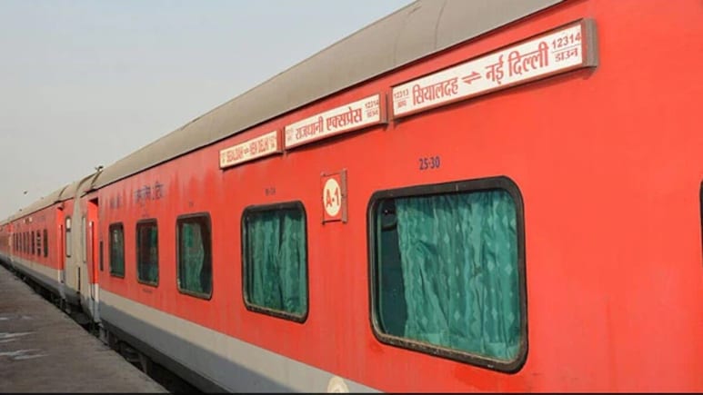 Railway Crackdown: Expired Packets Of Haldiram Poha, Upma Seized From Rajdhani Base Kitchen