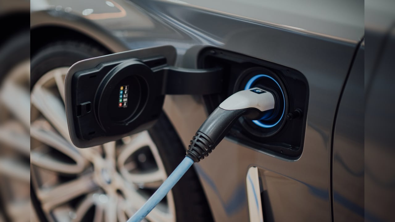 India's Electric Car Exports Jump To $369 Million In Q1 FY27, Europe Leads Demand