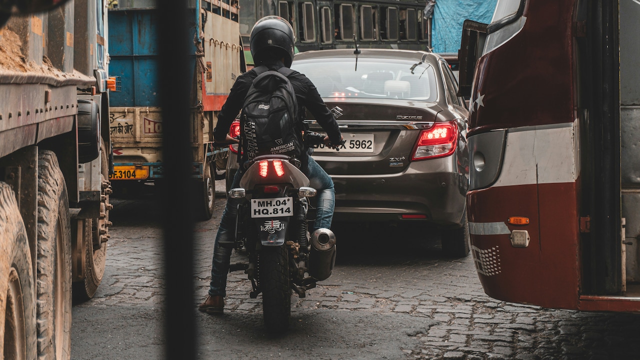 E-Challan Row: Mumbai Bus Owners Announce One-Day Hunger Strike