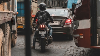 E-Challan Row: Mumbai Bus Owners Announce One-Day Hunger Strike