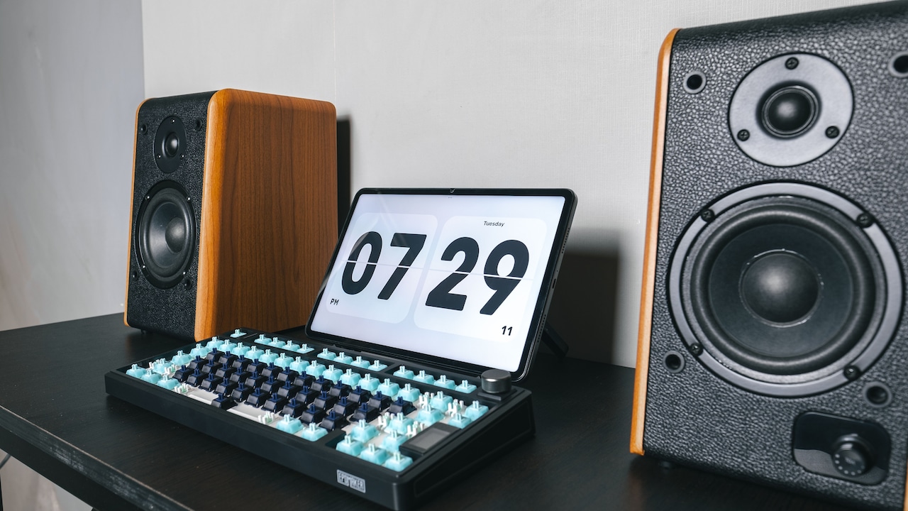 Does Turning Up The Volume Fix Weak Outdoor Bass? 10 Speaker Myths Explained Does Turning Up The Volume Fix Weak Outdoor Bass? 10 Speaker Myths Explained