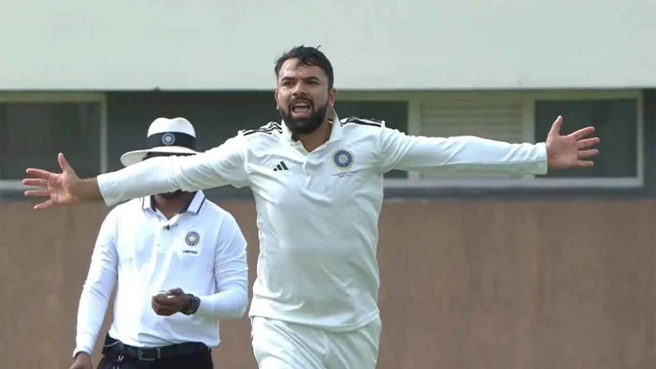 Abid Mushtaqs 9-Wicket Match Haul Powers North Zone Into Duleep Trophy Semi-Finals