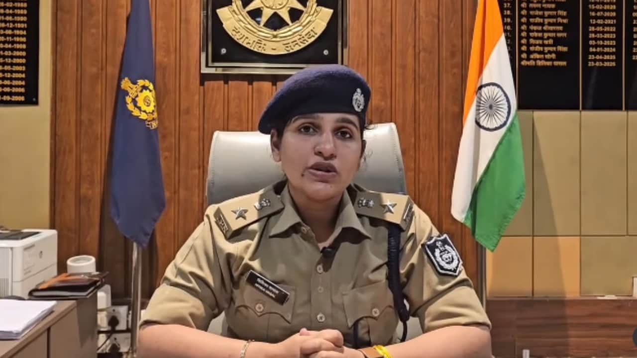 IPS हितिका वासल: जमीन खुदवाकर निकाला 1 KG सोना, काम आई 'लेडी सिंघम' की धांसू रणनीति