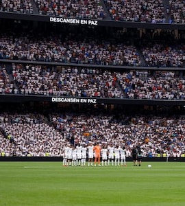 Real Madrid, Malaga Players Pay Tribute To Nepal Floods Victims Before La Liga Match