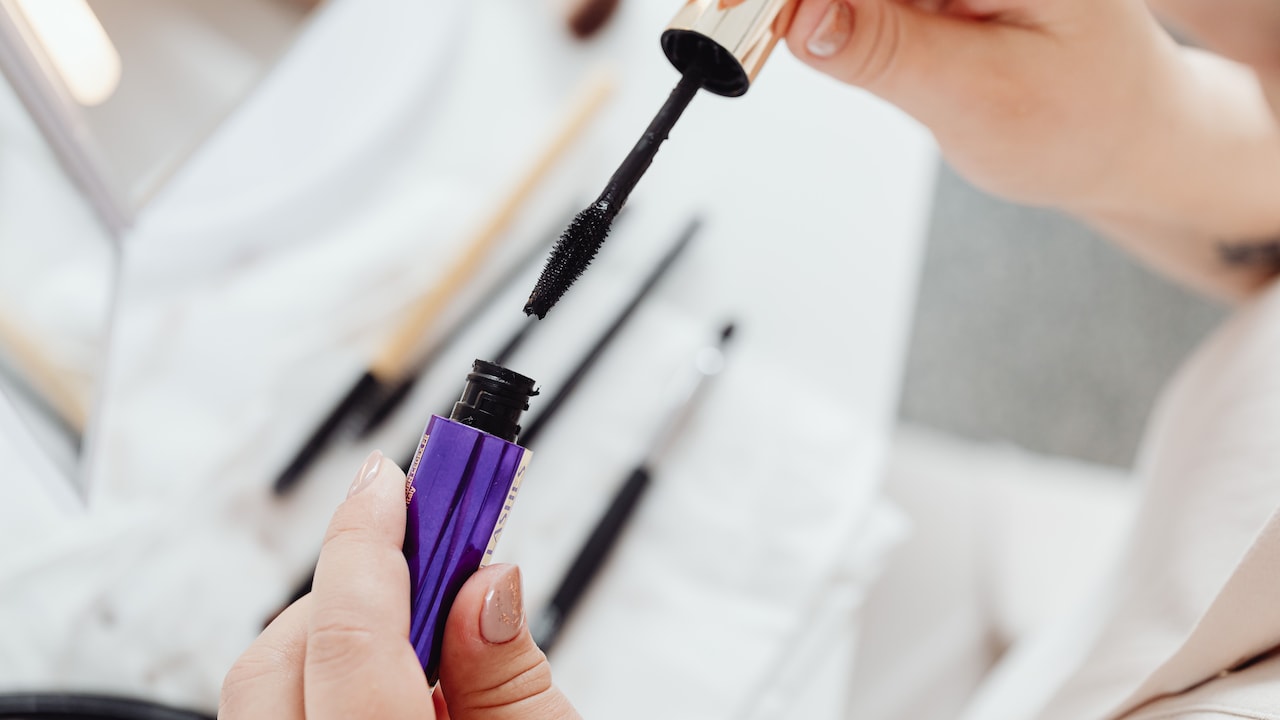 Waterproof Vs Regular Mascara: Which Survives A Monsoon Day Better Waterproof Vs Regular Mascara: Which Survives A Monsoon Day Better