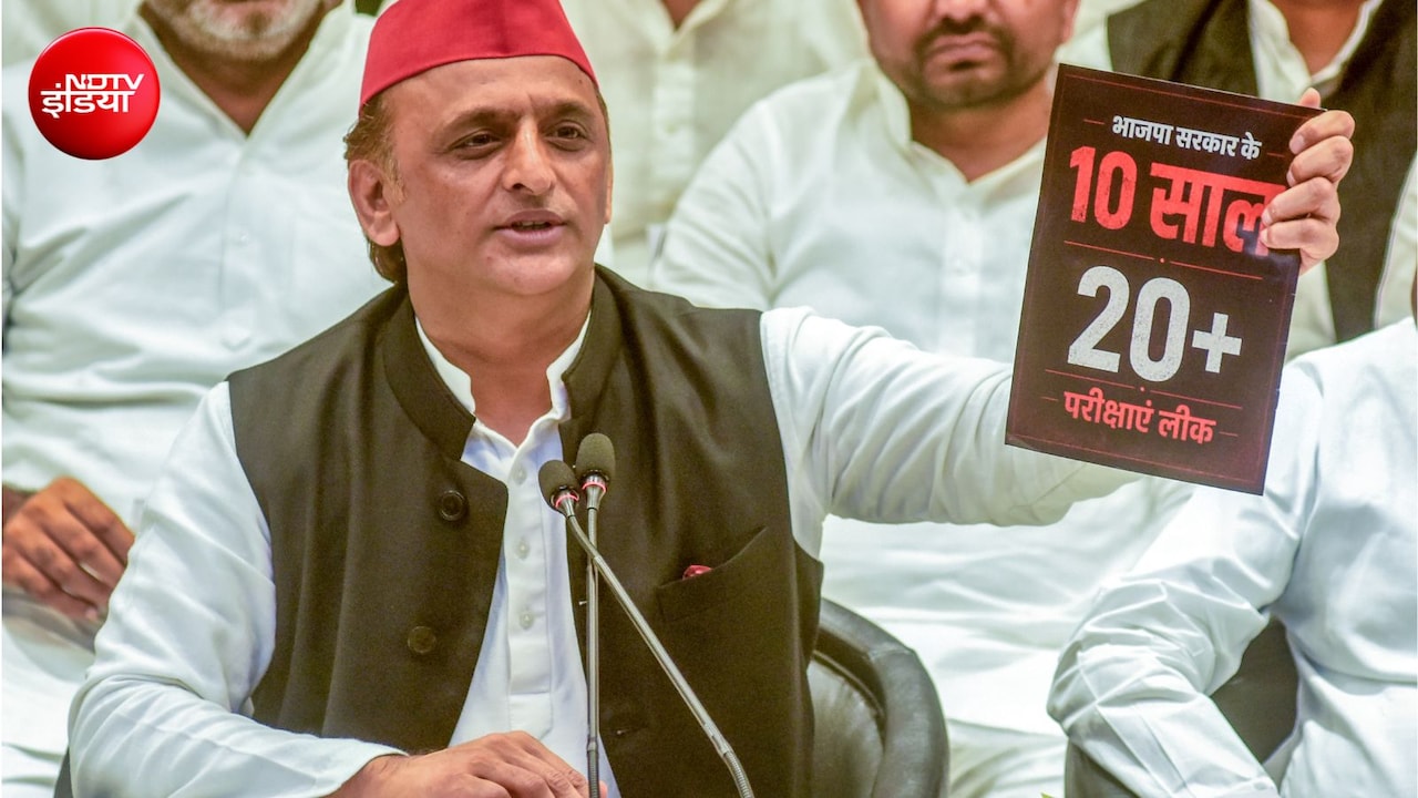 CJP आंदोलन से सपा ने बदले तेवर, अब छात्रों के मुद्दें पर दिखेगी मुखर, अखिलेश बोले- जो यूनिवर्सिटी नहीं बना पाए वो हथौड़ा चलवा रहे