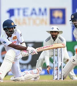 <i>Sab Talvaar Chalayenge</i>: Rishabh Pants Hilarious Ravindra Jadeja Banter Caught On Stump Mic